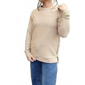 NEW GIVEN KALE side zippers long sleeve tee in taupe
